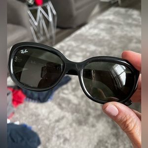Ray ban sunglasses in black